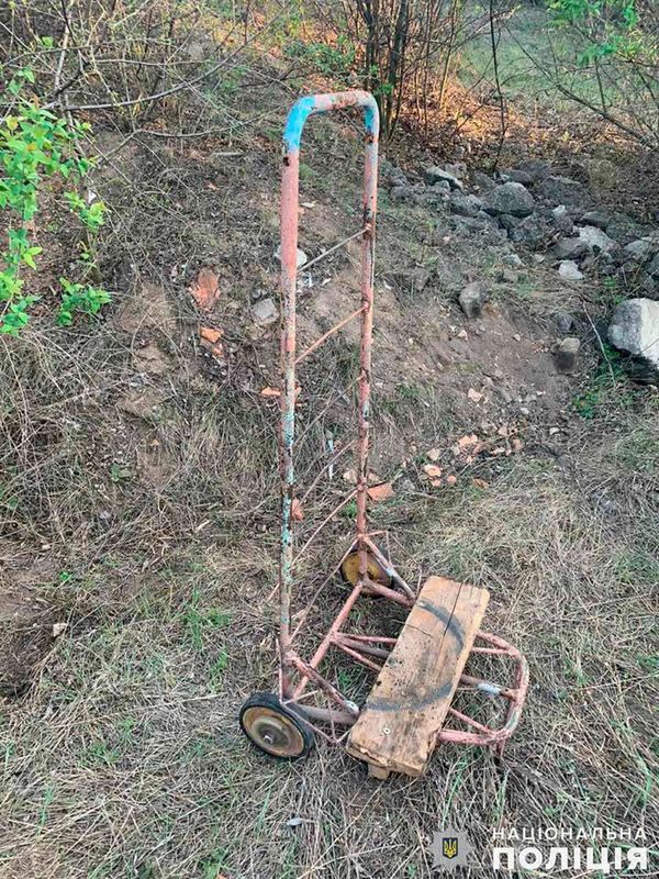 Под Николаевом мужчина сжег соседа на костре из-за сломанного дверного замка (фото)