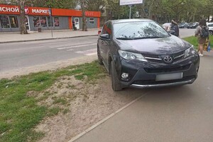 Я паркуюсь как: свежая фотоподборка наглых водителей в Одессе