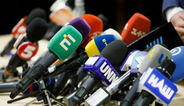 Названы телеканалы, которые не придерживаются языковых квот