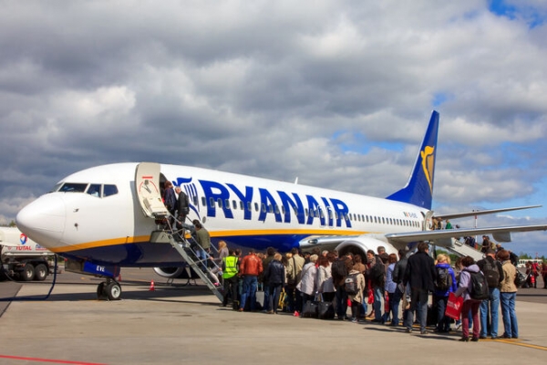 
Спор из-за денег клиентов. Эксперт высказался о конфликте Ryanair и сервиса по поиску билетов Kiwi
