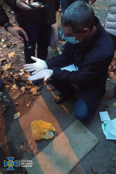 В Одессе на взятке задержали коммунальщиков: требовали деньги за установку МАФа