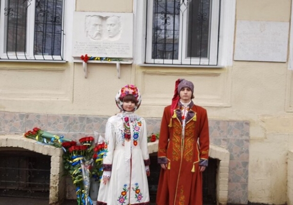 В Одессе почтили память Героев Крут (фото)