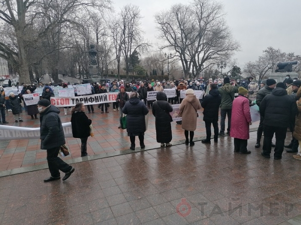 Перед мэрией Одессы проходят сразу три митинга