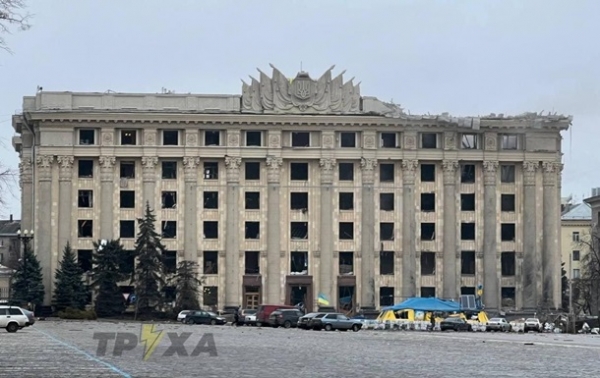 По центру Харькова нанесен ракетный удар По центру Харькова нанесен ракетный удар