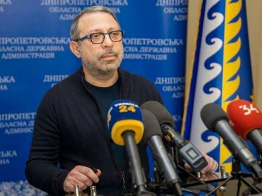 Умова для надання зброї: експерт розкрив можливі мотиви позбавлення Корбана громадянства