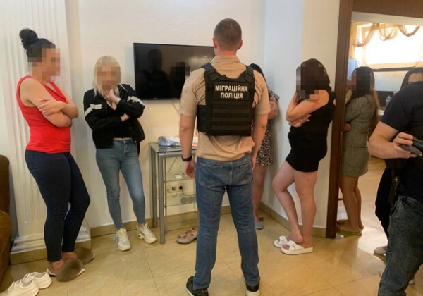 В Одессе разоблачили схему вовлечения малообеспеченных женщин в проституцию