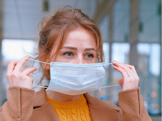 Ковід атакує: захисні маски повертаються до Києва