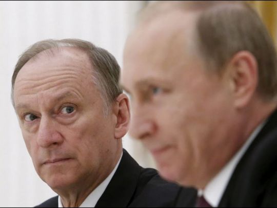 Стало відомо, хто вплинув на рішення путіна напасти на Україну: The Times назвала три прізвища