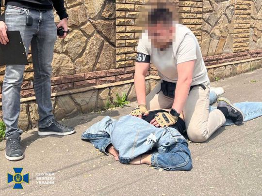 Шпигували за «центрами ухвалення рішень» у трьох областях: СБУ затримала групу агентів ФСБ