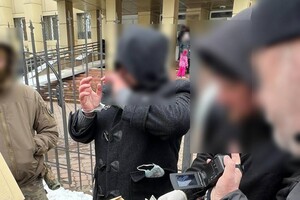 В Одессе помощник судьи за взятку "сливал" информацию о запланированных обысках
