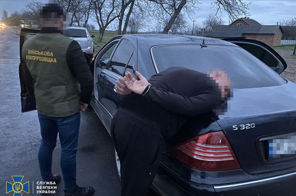 Пропонували фіктивне одруження на особах з інвалідністю і не тільки: СБУ заблокувала 4 схеми виїзду ухилянтів за кордон