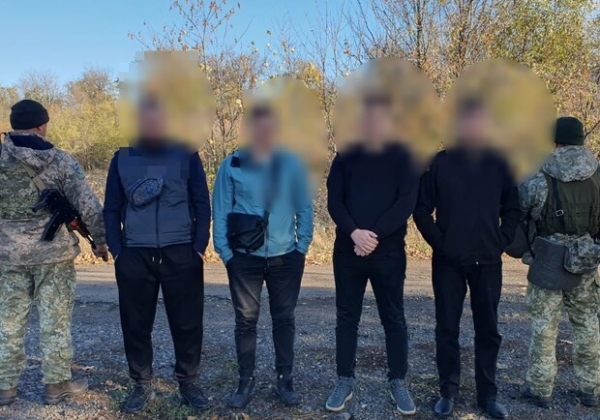 Пытались незаконно пересечь границу: в Одесской области задержали две группы уклонистов
