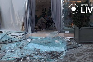 Пострадали более двух десятков авто и 20 домов: как выглядит центр Одессы после удара ракетами 