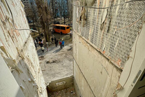 Одесситов просят не подходить к местам разбора завалов по проспекте Добровольского