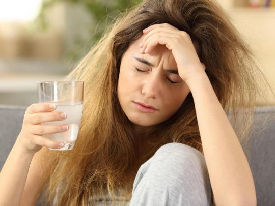 Тримайте під рукою воду: найкращі способи позбутись похмілля
