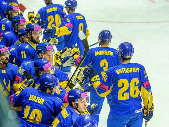 Збірна України з хокею не без проблем обіграла аутсайдера на чемпіонаті світу: відеоогляд матчу