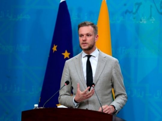 «Я бачу, як прості росіяни вбивають простих українців»: у Литві відреагували на заклики російських опозиціонерів зняти санкції зі «звичайних росіян»