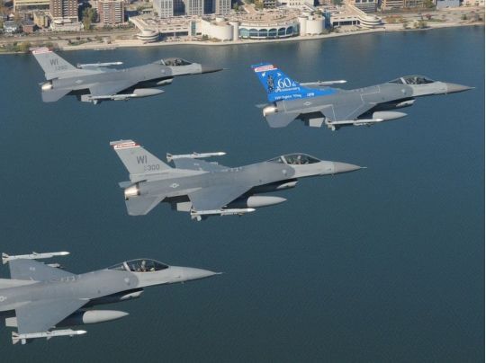 У путіна відреагували на F-16 в Україні: реакції пєскова та полянського