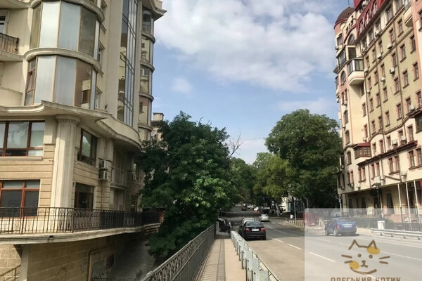 Новые названия топонимов: кто такой Святослав Караванский и почему в его честь переименовали улицу Жуковского в Одессе