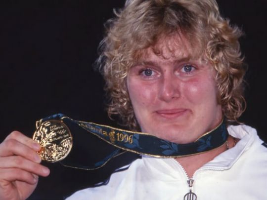 Олімпійська чемпіонка, яка перенесла ампутацію ноги, померла у 55 років (фото)