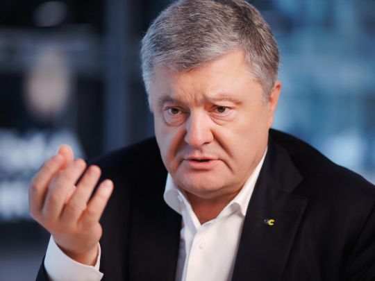 Порошенко намагається розповідати ЗСУ як треба воювати, хоча сам послаблював обороноздатність країни, — військовий