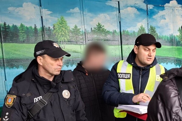 Молодые люди из Одесской области "помогали" мужчине бежать за границу: один из переправщиков несовершеннолетний
