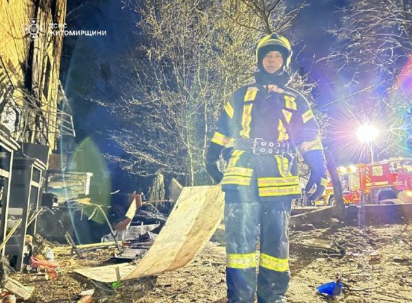 Били по складах та багатоповерхівках: окупанти знов атакували мирні міста України